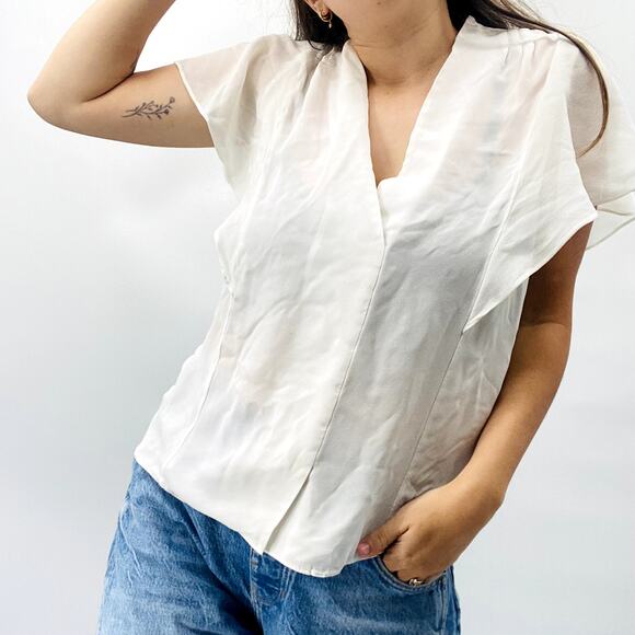 Go Silk white flutter sleeve silk flowy blouse - Picture 4 of 7